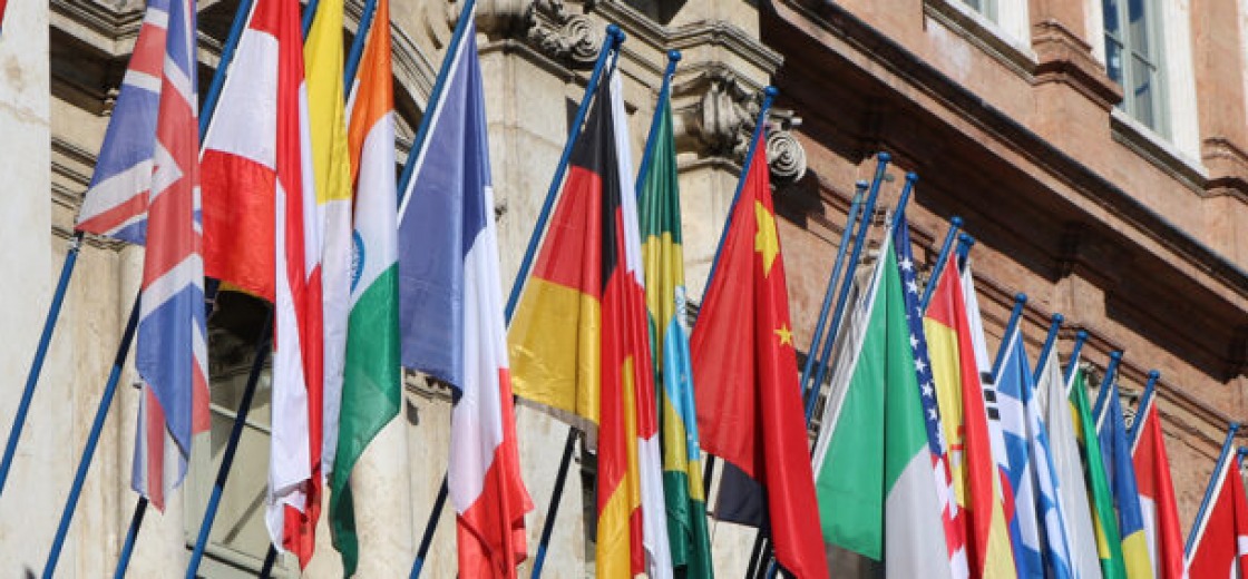 Relazioni internazionali e nuove frontiere, nuovo corso trimestrale